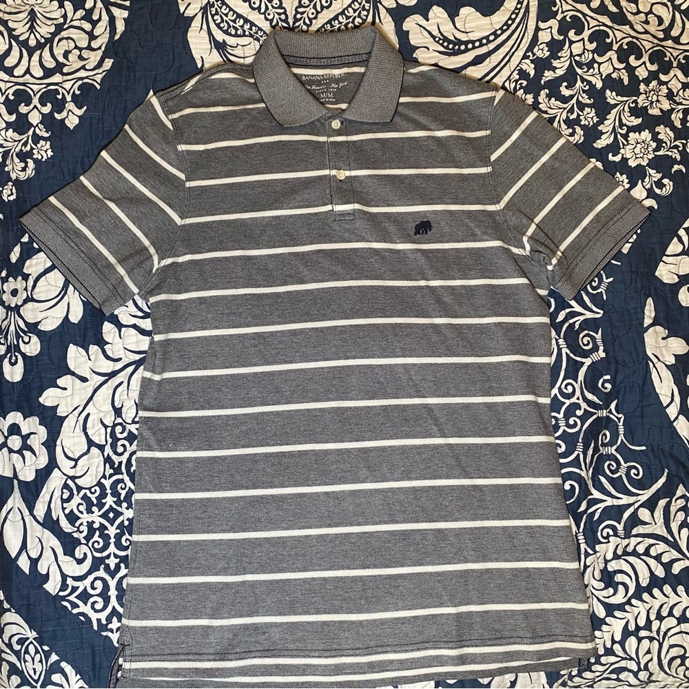 Grey With White Stripes Short Sleeve Polo Size Medium